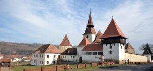 Erdélyi erődtemplom – a kiállítás plakátjáról